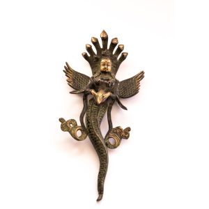 Estatue de Naga Kanya de Bronce